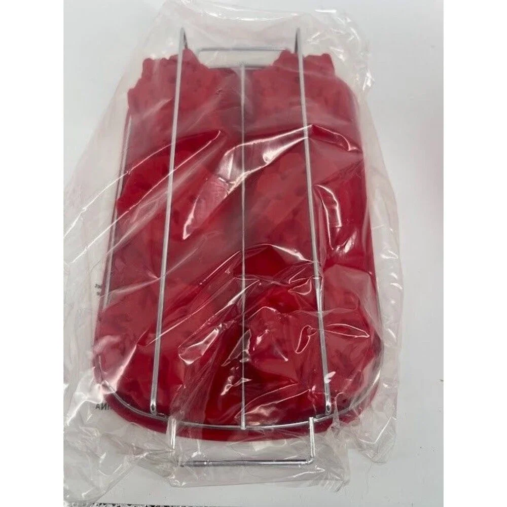 Cooks & Chefs Red Silicone Holiday Baking Molds‎ with Metal Racks 10 PC NEW